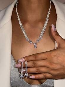 2pcs Rhinestone Flower Pendant Earrings & Necklace Jewelry Set, Elegant Fashion Luxury High-End Earrings & Choker Necklace, Bridal Wedding, Party Dress Accessories