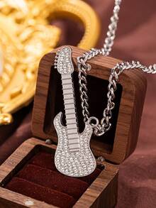 1pc Punk Rock Fashion Exaggerated Zirconia Guitar Pendant Necklace, Suitable For Daily, Party, Casual Wear, Unisex (No Gift Box)