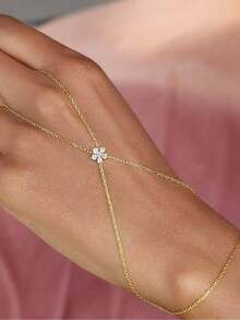 1pc Floral Finger Bracelet, Minimalist Niche Design Rhinestone Flower Bracelet For Women - Flowers - View 4