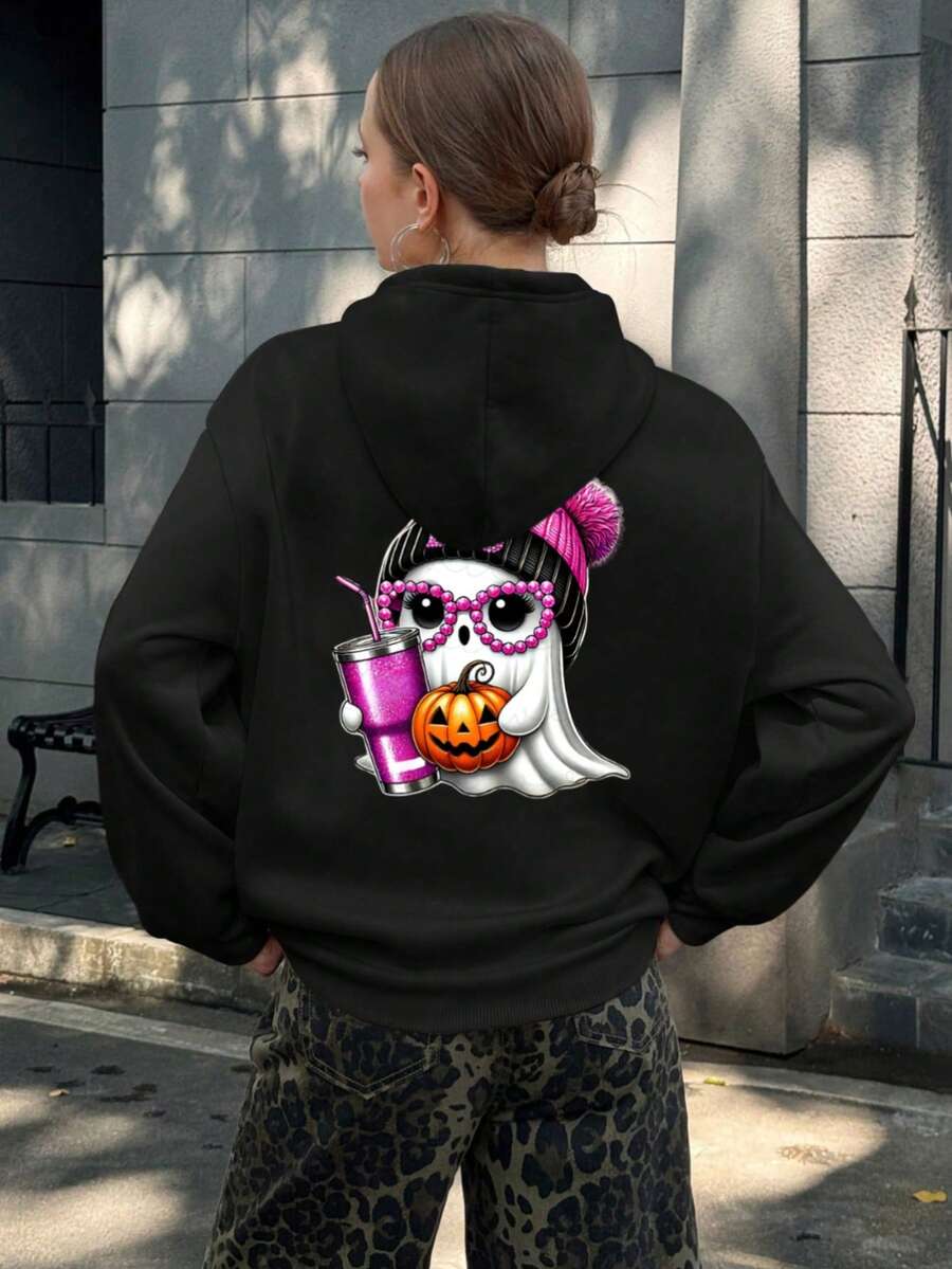 Mujer003-1 Sudadera de mujer Halloween invierno sudadera de manga larga es cómoda y suave Sudadera negra con diseño festivo de fantasma de halloween, con gorro con pompon rosa, gafas de perlas y vaso de jugo de color rosa y calabaza decorativa - Negro - Ver 1