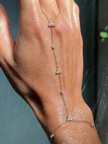 1pc Bohemian Crystal Finger Hand Chain Bracelet With Rhinestone, Fashion Jewelry Accessory, Suitable For Parties, Ins Style