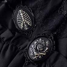 Gothic Black Rose Pendant Necklace - Gorgeous Victorian Dark Subculture Necklace, Elegant Ladies Gothic Jewelry, Timeless Grotesque Party Accessories, Perfect Birthday/Holiday Gifts For Grandma, Mother, And Daughter - 肋骨 - 查看 5