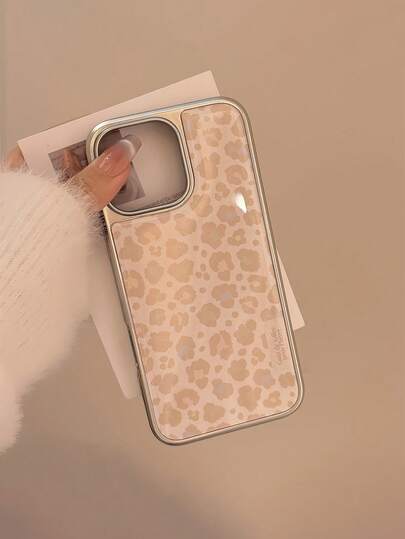 1pc Electroplated Silver Luxury Leopard Print Letter Design Liquid Silicone Phone Case Compatible With IPhone 17Promax/17air/17/17pro/16Promax/16/13/15Pro/14/16Pro/12Promax/13Pro/11Promax/11, Fashionable Protective Soft Cover, Personalized Design, For Women