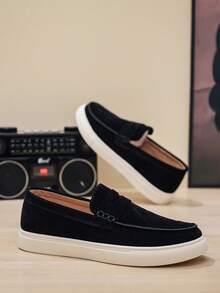 Men's Loafers Soft Sole Non-Slip Slip-On Retro Fashionable Casual Shoes