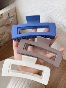 1pc Plastic Frosted Hair Clip - Stylish And Simple Accessory With A Feminine Touch Fall Winter Claw Clip Hair Accessories For Women For Vacation Outfits Woman Elegant Hair Clutch