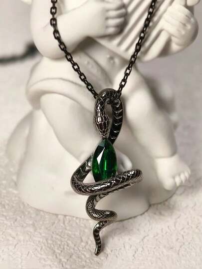 1PC Retro Green Synthetic Zirconia Creative Snake Design Pendant Necklace Gothic Cool Clavicle Chain Party Band Jewelry