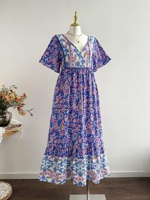 Plus Size Bohemian Style Floral V-Neck Dress, Patchwork Vintage Print Long Dress, Suitable For Vacation And Photo Shooting - Blue - View 7