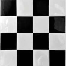 Pegatina de pared de azulejo cerámico imitación con patrón de tablero de ajedrez de 11.8x11.8 pulgadas, resistente a salpicaduras para cocina, baño, sala de estar y dormitorio, fácil de usar, puede cubrir 139 pulgadas cuadradas, fácil de limpiar, adecuado para decoración del hogar, decoración navideña, se puede cortar y decorar de forma independiente para que su hogar se vea completamente nuevo, decoración de Halloween, decoración navideña, suministros de decoración de otoño