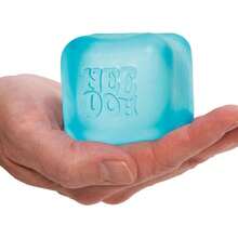 Schylling NeeDoh Nice Cube -Sensory Squeeze Toy With Super Solid Squish - 2.25" Cube - 藍色 - 查看 4