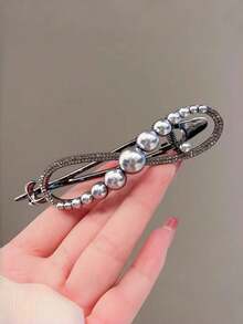 1 pieza Elegante y lindo clip de pelo simple con decoración de perlas, accesorio de pelo para mujer, otoño, accesorios para el cabello, accesorios para el cabello para mujer, viaje, accesorios para el cabello, accesorios para mujer, accesorio para el cabello, accesorios para el cabello de mujer, herramientas para el cabello, cosas para el cabello, cosas, accesorios de belleza, regalos, viaje, regalos para mujeres, cosas para el cabello, rellenos de calcetines