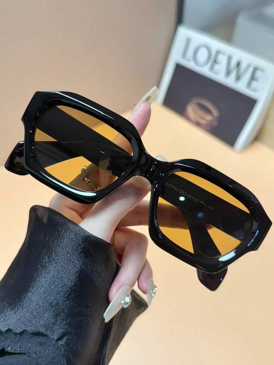 1 Pair Retro Small Square Frame Slimming High-End Glasses - Multicolor - View 1