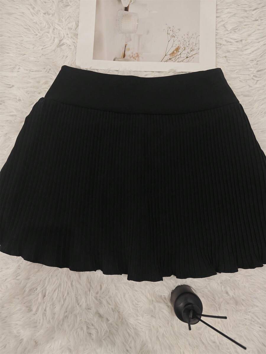 Women's Solid Color Pleated Short Skirt - Pleated Black - View 1