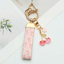 1pc Elegant Printed PU Leather Keychain With Rust-Resistant Zinc Alloy Ring, Decorated With Stylish Letter Charm - Fashionable Women's Accessory For Car Keys, House Keys, And Gift-Giving, Durable Keychain