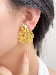 3 Pieces Set Of Metal Style Stainless Steel Flower Leaves Texture Design Women's Necklace European And American Fashion Big Earrings For Ladies Gift Giving Holiday Wear