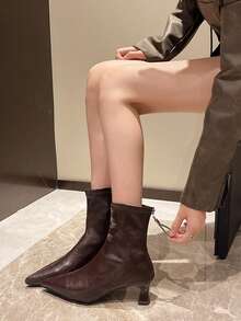 Leopard Print Pointed Toe Slim Fit High Heel Ankle Boots, Korean Style Minimalist Ankle Boots, New 2025 Spring/Autumn Collection, Elegant, Kitten Heels - Brown - View 4