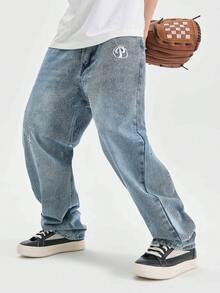 Jeans holgados y acampanados de estilo vintage para hombres con detalles de borde crudo - Denim azul, estilo callejero, lavable a máquina, cómodo durante todo el año, con patrones bordados, detalles de estilo de alta calle, pantalones vaqueros de ropa de calle | Denim de estilo callejero | Pantalones vaqueros de unicolor