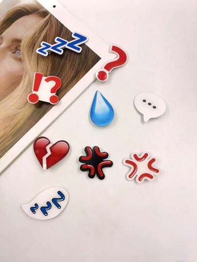 1/10个可爱表情亚克力发夹，包含流汗、生气和愤怒等表情，适合日常外出、发夹固定、化妆、后颈、侧边等场合，创意清新，可爱时尚，是送给女性的礼物。[表面有一层可撕除的保护膜，不会刮伤产品本身]，头部饰品，女性发饰