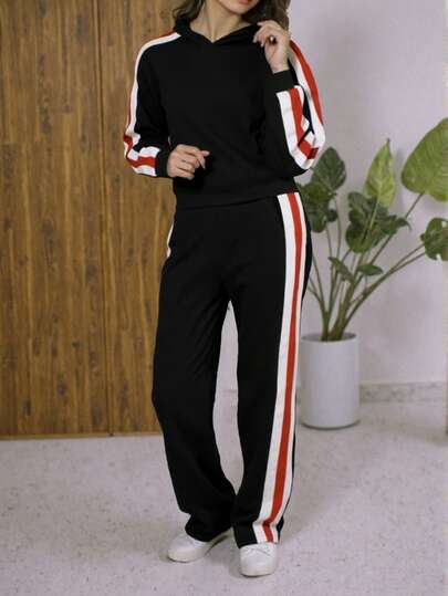 Ensemble décontracté 2 pièces pour femmes pour l'automne/l'hiver : sweat-shirt à capuche rayé avec épaules dénudées + Pantalon taille haute, Streetwear chic et sportif