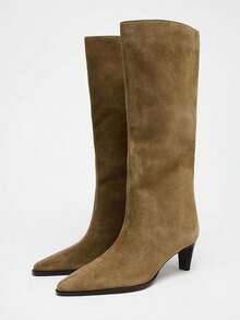 秋冬季西部风假日简约高端猫跟短靴，2025款宽筒中筒修身靴，工装靴，棕色靴子，猫跟