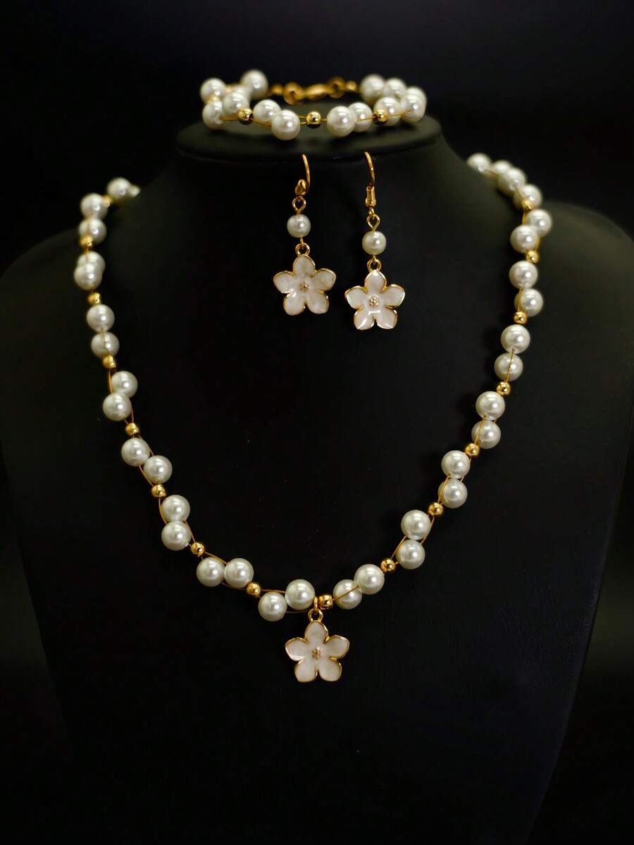 4 قطع طقم قلادة وسوار وأقراط بزهور اللؤلؤ، إكسسوار رومانسي للمناسبات والأعراس والهدايا والاستخدام اليومي