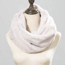 1件时尚毛绒交叉领保暖衫，冬季连衣裙适用 - 彩色 - 查看 4