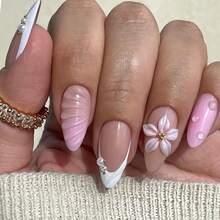 24 件中号杏仁形白色法式美甲仿真指甲套装，带有 3D 花朵、贝壳、珍珠和水滴设计（包含：1 件指甲胶、1 个指甲锉）- 适合女性日常、约会、派对