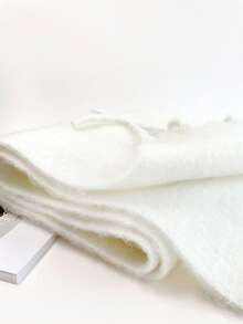 1件装女士蓬松长款纯色围巾，冬季保暖围脖，超大加厚白色流苏披肩毯围巾 - 白色 - 查看 5