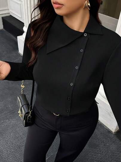 UrbanChic 大码不规则领不对称门襟衬衫，全黑，简约风格，适合婚礼季、情人节、秋冬季节，极简主义风格，纯色，纽扣外套，商务休闲女装，万圣节