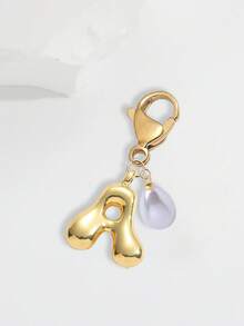 Bubble Buchstaben süßes Buchstaben Halsketten Anhänger A-Z, Glücklicher Kristall Anhänger mit tropfenförmiger Perle, glänzender Legierung Taschenanhänger / Rucksackanhänger / Schlüsselanhänger / Schlüsselring / Auto Anhänger / Geldbörse Accessoire, stilvoller vielseitiger Schmuckgeschenk für Frauen, Mädchen, Teenager, perfekt für den täglichen Gebrauch, Taschendekoration, Schule, Arbeit, Reisen, Geburtstag, Valentinstag, Weihnachten, Neujahrgeschenkidee