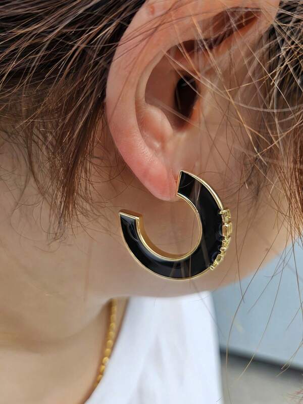 D Marke emaillierte Buchstaben Design Ohrringe, modisch, exquisit, klassisch, großzügig, luxuriös, vielseitige Damen Creolen