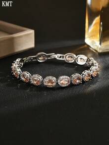 KMT 1 pièce Bracelet ovale incrusté de cubic zirconia cubique en cuivre, design luxueux et raffiné, convient pour le port lors de banquets, de fêtes et d'autres occasions nécessitant des points forts - Style ovale - Voir 9