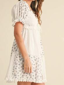 Women Y2k Puff Sleeve Babydoll Dresses Boho Floral Print V Neck Bow Tie Front Mini Dress Summer Flowy Patchwork Babydoll Sundress - 白色 - 查看 9