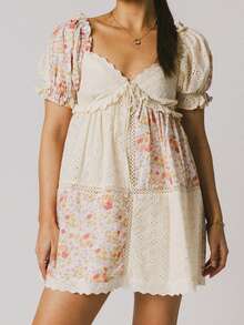Women Y2k Puff Sleeve Babydoll Dresses Boho Floral Print V Neck Bow Tie Front Mini Dress Summer Flowy Patchwork Babydoll Sundress - 黃色 - 查看 1