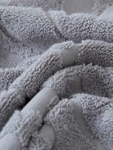 1pc Lightweight Towel Set, Gray Leaf Pattern, Rectangular 70*140cm Bath Towel & 34*74cm/34*34cm Hand Towel, Quick-Dry, Absorbent, Soft, Suitable For Bathroom, Kitchen, Travel, Gifts, Gym, Beach, Hotel, Salon Shower Towels For Beauty Salon, Hotel Sports,Home Essentials, Towel, Skin Care Bath Towel Sheet