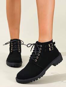 Botas de motocicleta de moda versátil y lujosa con cordones y cremallera lateral, estilo retro europeo y americano con tacón grueso y tacón bajo, adecuado para vacaciones y vuelta al cole, botines y botas cortas, botas cálidas con cabeza redonda y botón de amor, botas con hebilla de metal para mujer, zapatos de oficina para mujer, botas de invierno deslizantes