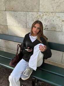 FOR BEAUTY Autumn And Winter New Women's V-Neck Black Long Sleeved Knitted Sweater Women's Top, Fashionable, Simple, Loose, Atmospheric, Street Casual And Lazy Style Suitable For Daily Commuting Sweater Pullover Women's Clothing Chic Autumn New Year