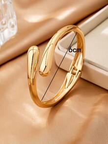 1条多色对称双水滴造型时尚手链。精致甜美，风格优雅，简约复古设计。欧美风格，尽显高端品质。完美适用于日常佩戴、工作、会议、派对、浪漫约会、摄影、商务洽谈或任何其他优雅场合。 - 金黃色 - 查看 2