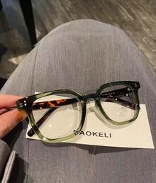 "T I F F A N Y"Series Blue Light Frames Eyeglasses Retro Clear View Blue Light Glasses For Eye Protection Computer Vision Glasses Men Women Computer Gaming Glasses Rectangle TR90 Frame Anti Eyestrain  ,Blue Light Glasses For Woman Men Safety Glasses Blue Light Blocking Glasses Protection Computer Gaming Glasses Women Cute Light Weight  Oversized Non Prescription Small Face Square Cat Eye Reduce Eye Fatigue On Computers, TVs, Phones, And Games, Suitable For Computer Lense Screen Protector Plain Glasses Clear Lens Glasses Blue Light Light Blocking Glasses Blue Light Glasses Light Glasses For For Women Men Light Glasses For Glasses For Women 99 Blue Light Glasses For Woman Blue Light Glasses Women/Men, Fashion Round Frame  Computer Gaming Glasses Computer Glasses - Anti Eyestrain - 豹紋 - 查看 1