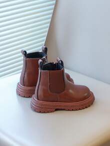 1 双棕色幼儿/小女孩切尔西靴，柔软舒适的弹性针织 + PU 衬里，温暖的拉链设计，圆头，灵活的鞋底，经典英伦风格，适合室内/室外、休闲、学校、秋冬