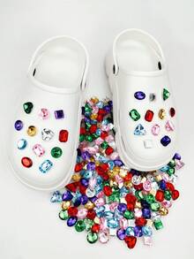 30 Pieces Random Style Shiny Y Acrylic Rhinestone Shoe Accessories - Multicolor - View 4