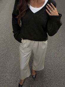 FOR BEAUTY Autumn And Winter New Women's V-Neck Black Long Sleeved Knitted Sweater Women's Top, Fashionable, Simple, Loose, Atmospheric, Street Casual And Lazy Style Suitable For Daily Commuting Sweater Pullover Women's Clothing Chic Autumn New Year