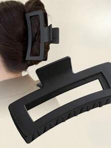 1pc Plastic Frosted Hair Clip - Stylish And Simple Accessory With A Feminine Touch Fall Winter Claw Clip Hair Accessories For Women For Vacation Outfits Woman Elegant Hair Clutch