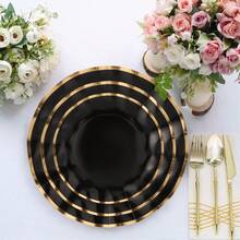 10/30/50 件全新波浪形黑色和金色纸盘 - 7.25 英寸甜点盘、9 英寸午餐盘和 10.25 英寸晚餐盘黑色一次性盘子，带金色边缘 - 适合派对、新年、生日、毕业典礼和父亲节 - 黑色 - 查看 5