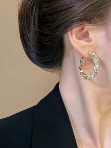 1 Pair Shiny Elegant Golden Hoop Earrings, Oversized Women's Everyday Jewelry, Suitable For Party, Wedding, Holiday, Girls & Mothers Gift