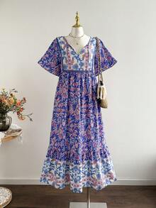 Plus Size Bohemian Style Floral V-Neck Dress, Patchwork Vintage Print Long Dress, Suitable For Vacation And Photo Shooting - Blue - View 3