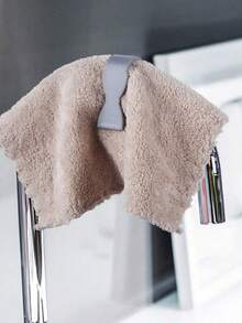 4pcs/6pcs Kitchen Towel Clips - Prevent Towels From Slipping - Suitable For Kitchen, Oven Handles, Bathroom Towel Racks, Dishwashers, Stoves - Say Goodbye To Towels Scattered On The Floor, 3 Color Options / Blanket Clips, Needle-Free Non-Slip Design - Multicolor - View 2