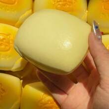 1 件 2025 新款柔软奶油挤压玩具，慢回弹减压坐立不安玩具 - 生日礼物、圣诞节礼物、万圣节礼物、完美礼物、收藏品