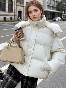 Jaqueta feminina grossa com capuz e enchimento de plumas, elegante e acolchoada, estilo vintage, quente e espessa, parka casual para o inverno. - Branco - Ver 3