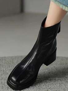 秋冬女士切尔西靴，皮革鞋面，粗跟，方头，保暖内衬，弹性面料，修身剪裁，短款踝靴，靴子 - 黑色 - 查看 3