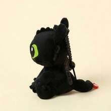 Universal Pictures 13厘米梦工厂《驯龙高手》无牙仔毛绒钥匙扣 | 可拆卸背包挂钩 | 柔软毛绒玩偶，儿童礼物 | 官方授权坐姿毛绒玩偶 - How to Train Your Dragon - 查看 4